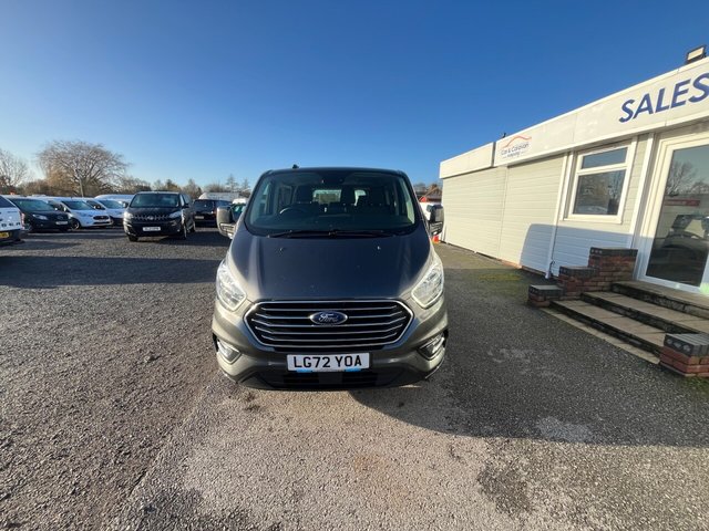 2022 Ford Tourneo Custom 2L Titanium 5dr - Photo 2