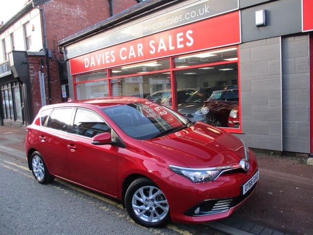 2016 TOYOTA AURIS