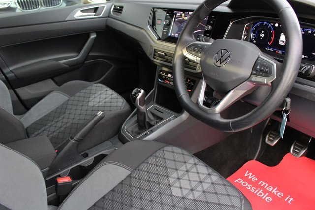 2022 VOLKSWAGEN POLO 1.0 TSI R-Line Hatchback 5dr Petrol Manual Euro 6 (s/s) (95 ps) - Photo 9
