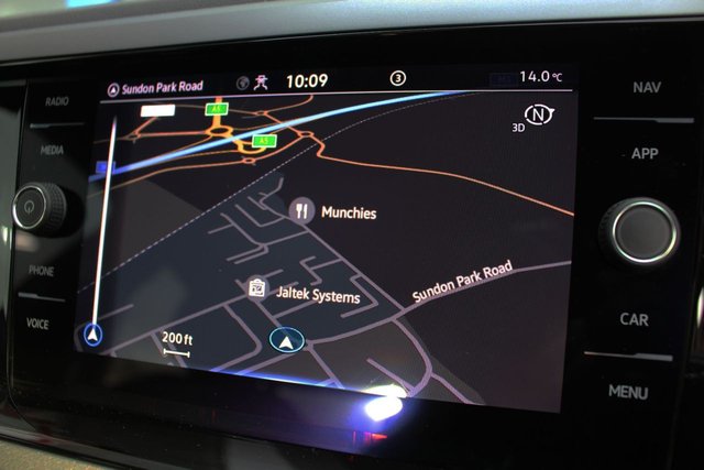 2022 VOLKSWAGEN POLO 1.0 TSI R-Line Hatchback 5dr Petrol Manual Euro 6 (s/s) (95 ps) - Photo 11