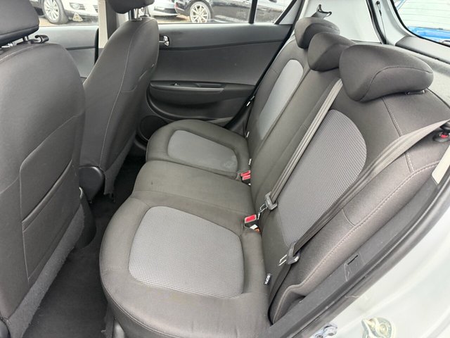 2013 Hyundai I20 1.4L Style 5dr - Photo 8