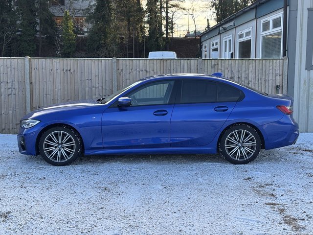 2021 BMW 3 SERIES - Photo 2