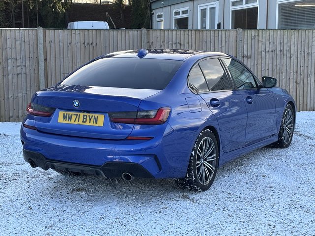 2021 BMW 3 SERIES - Photo 7