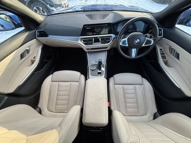 2021 BMW 3 SERIES - Photo 9