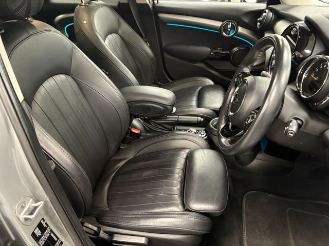2020 MINI HATCH - Photo 3