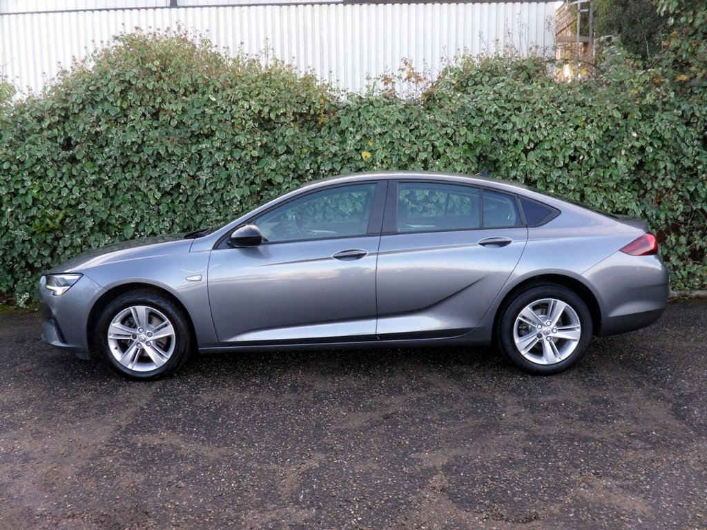 USED 2020 70 VAUXHALL INSIGNIA 1.5 Turbo D SE Nav Grand Sport 5dr Diesel Manual Euro 6 (s/s) (122 ps) SatNav LedHeadlights Cruise Climate