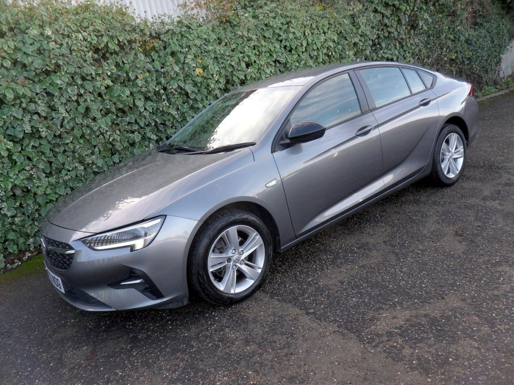 USED 2020 70 VAUXHALL INSIGNIA 1.5 Turbo D SE Nav Grand Sport 5dr Diesel Manual Euro 6 (s/s) (122 ps) SatNav LedHeadlights Cruise Climate