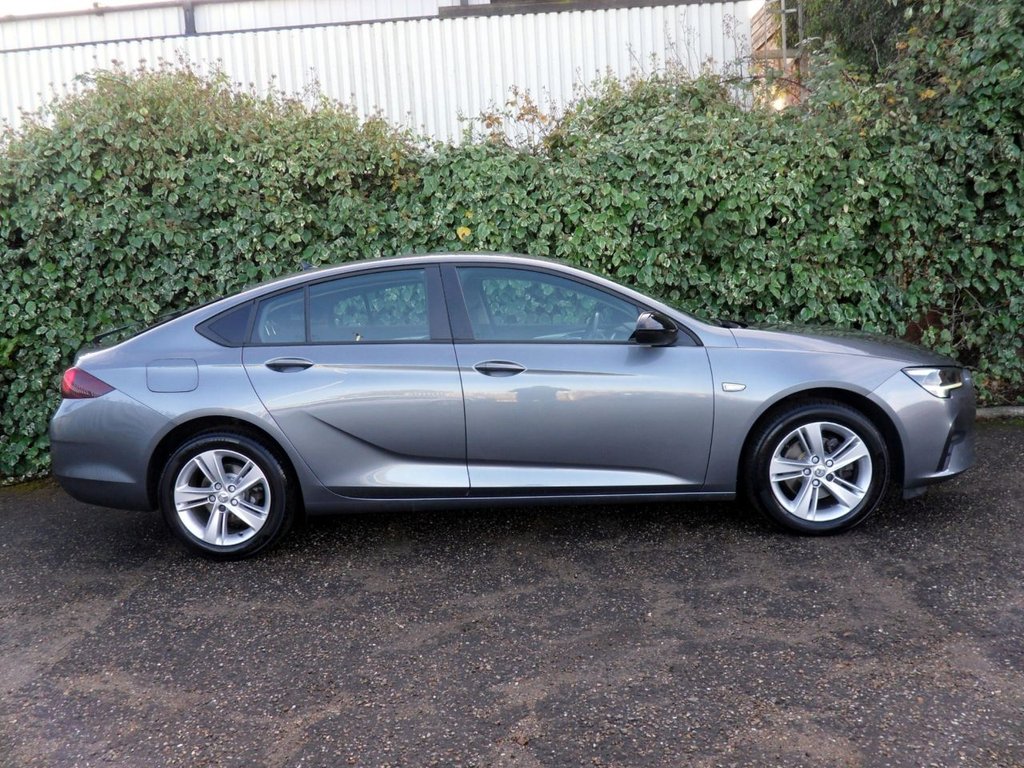 USED 2020 70 VAUXHALL INSIGNIA 1.5 Turbo D SE Nav Grand Sport 5dr Diesel Manual Euro 6 (s/s) (122 ps) SatNav LedHeadlights Cruise Climate