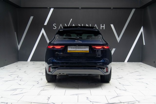 2022 JAGUAR F-PACE - Photo 10