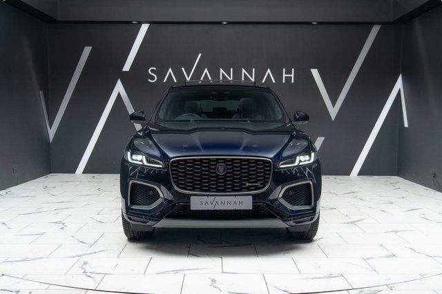 2022 JAGUAR F-PACE - Photo 3
