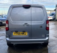 USED 2019 69 CITROEN BERLINGO 1.6 BlueHDi 1000 Driver M Panel Van 5dr Diesel Manual SWB Euro 6 (s/s) (100 ps) - F/S/H - APPLE CAR PLAY - SAT NAV - REVERSE CAMERA - BLUETOOTH - P/SENSORS - CRUISE