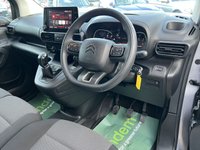 USED 2019 69 CITROEN BERLINGO 1.6 BlueHDi 1000 Driver M Panel Van 5dr Diesel Manual SWB Euro 6 (s/s) (100 ps) - F/S/H - APPLE CAR PLAY - SAT NAV - REVERSE CAMERA - BLUETOOTH - P/SENSORS - CRUISE