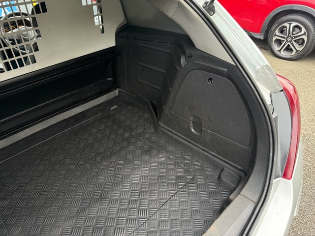 2009 Vauxhall Corsa Van 1.3L Sportive 3dr - Photo 11