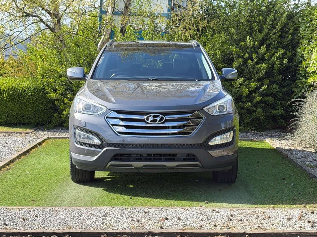 USED 2013 63 HYUNDAI SANTA FE 2.2 CRDi Premium SE SUV 5dr Diesel Manual 4WD Euro 5 (7 seat) (194 bhp) HUGE SPEC WITH SEVEN SEATS AND PAN ROOF SAT NAV AND FANTASTIC SERVICE HISTORY