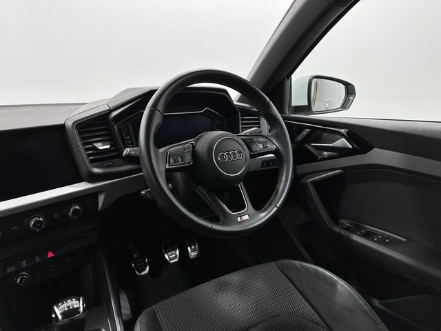 2020 Audi A1 - Photo 11