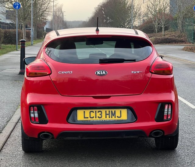 2013 Kia Proceed - Photo 12