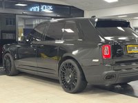 USED 2022 22 ROLLS-ROYCE CULLINAN 6.75 V12 BLACK BADGE SUV 5DR PETROL AUTO 4WD EURO 6 (600 PS) FRRSH/MEGA SPEC/24' VOSSEN