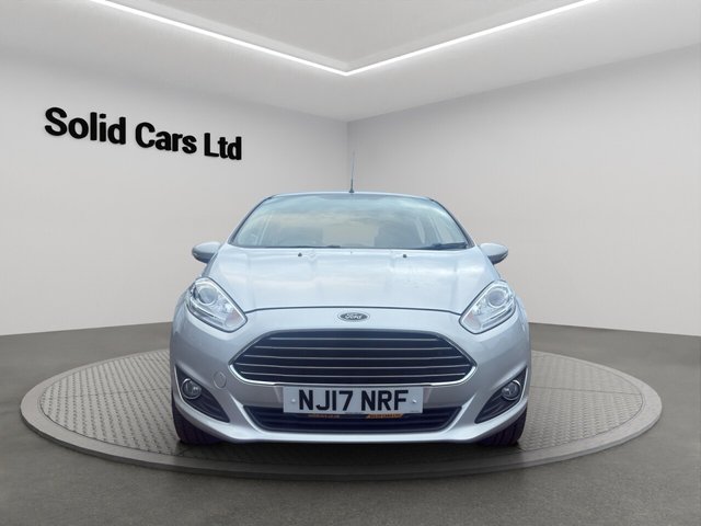 2017 Ford Fiesta 1.3L Zetec 5dr - Photo 2