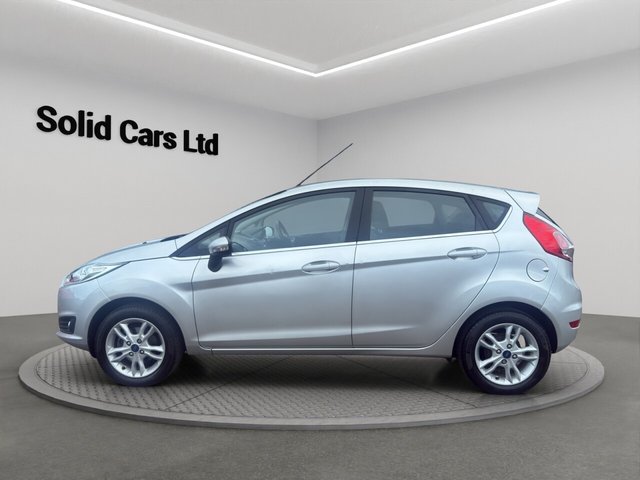 2017 Ford Fiesta 1.3L Zetec 5dr - Photo 5