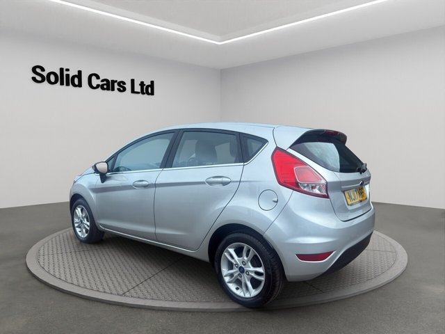 2017 Ford Fiesta 1.3L Zetec 5dr - Photo 7