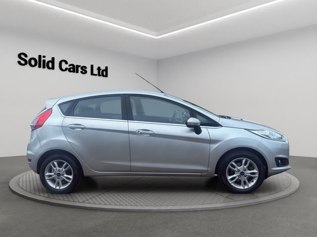 2017 Ford Fiesta 1.3L Zetec 5dr - Photo 8