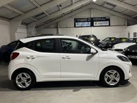 USED 2022 22 HYUNDAI I10 1.0 SE Connect Hatchback 5dr Petrol Manual Euro 6 (s/s) (67 ps) WIRELESS CAR PLAY+ REAR CAMERA