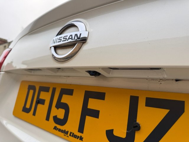 2015 NISSAN QASHQAI 2015 1.2 DIG-T n-tec+ SUV 5dr Petrol Manual 2WD Euro 6 (s/s) (115 ps) - Photo 10