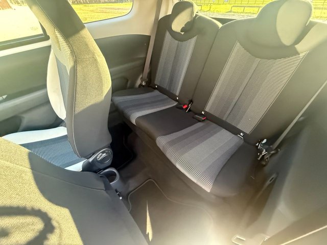 2018 PEUGEOT 108 - Photo 12