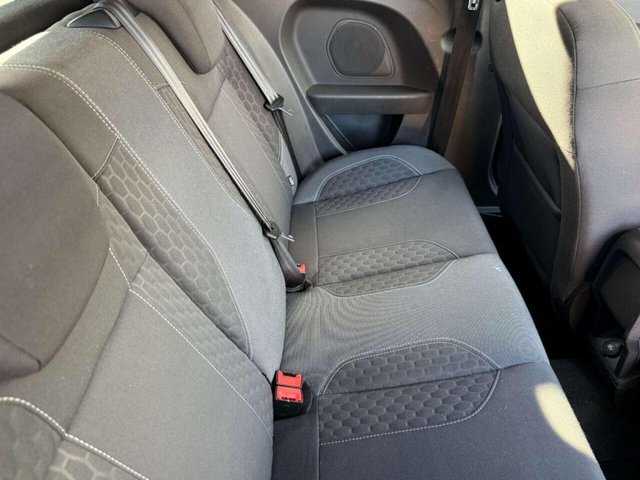 2013 Ford Fiesta - Photo 8