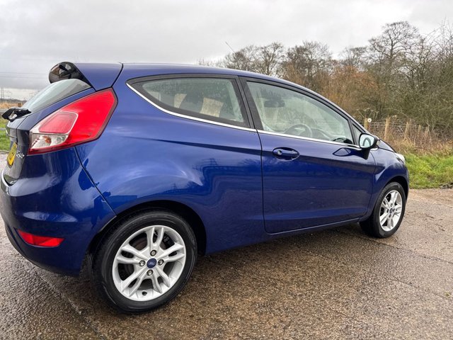 2016 Ford Fiesta 1L Zetec 3dr - Photo 5