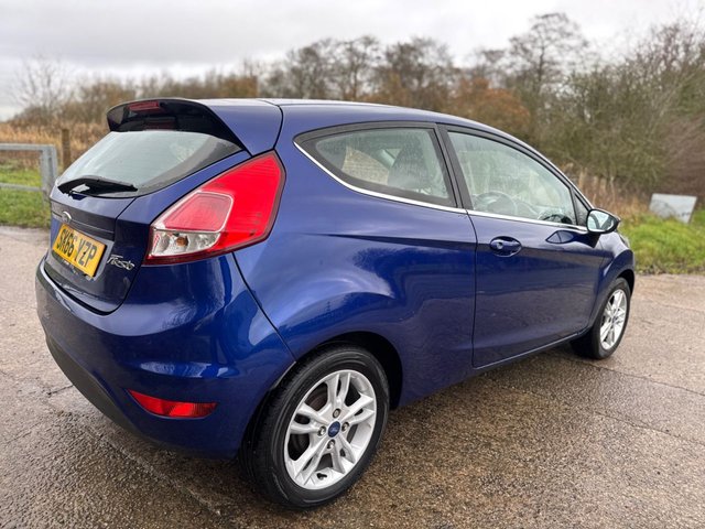 2016 Ford Fiesta 1L Zetec 3dr - Photo 6
