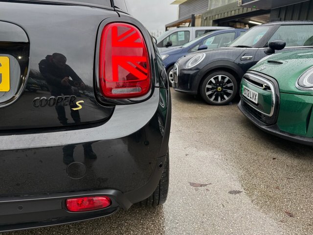 2022 MINI Electric Hatch - Photo 12