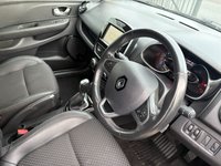 USED 2017 RENAULT CLIO 1.5 dCi Dynamique S Nav Hatchback 5dr Diesel EDC Euro 6 (s/s) (90 ps) RENAULT CLIO SYNAMIQUE S NAV AUTOMATIC