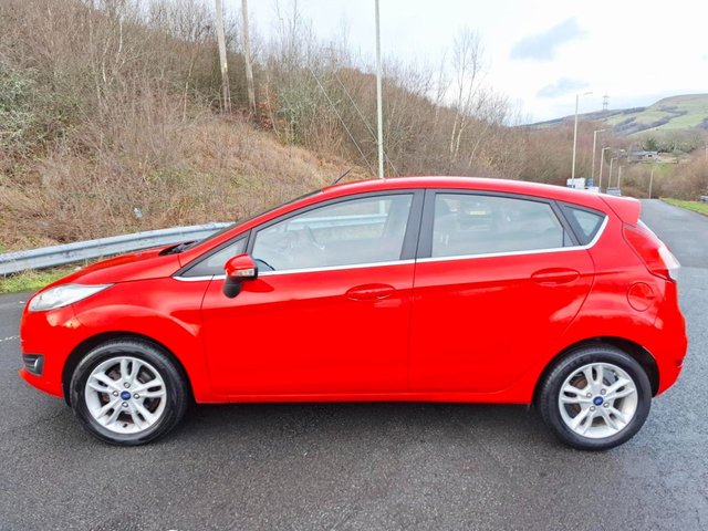 2016 FORD FIESTA - Photo 4