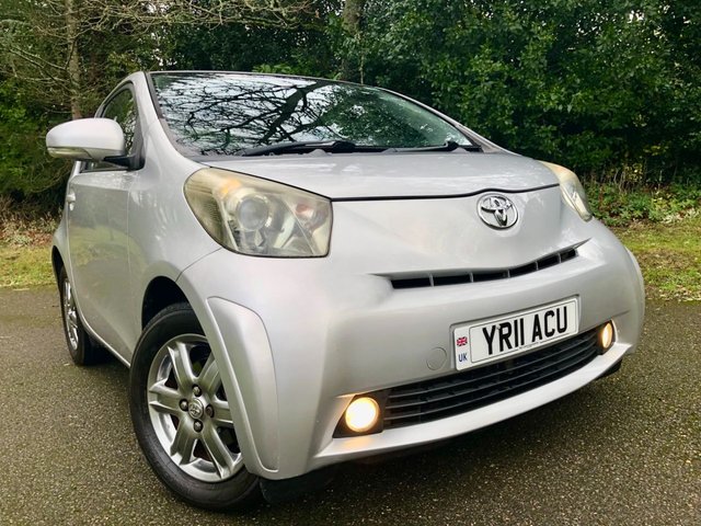 2011 11 Toyota Iq 1.0 VVT-i 2 Hatchback 3dr Petrol Manual Euro 5 (68 ps1 RETIRED LADY OWNER+HUSBAND 2024 WITH ONLY 19,700 MILES --YES 19,700 MILES ONLY //X14 TOYOTA MAIN DEALER/SPECIALIST SERVICING STAMPS//X9 AIRBAGS\\AIRCON//ALLOYS//INSURANCE GROUP 4//20 POUND ROAD TAX//ELECTRIC FOLDING MIRRORS