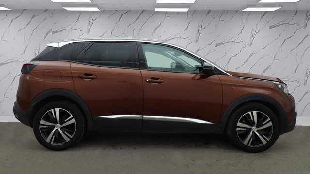 2017 PEUGEOT 3008 - Photo 6