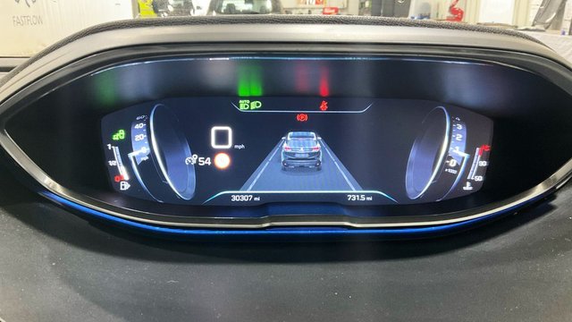 2017 PEUGEOT 3008 - Photo 8