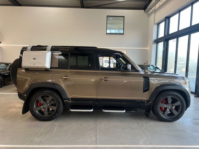 View our LAND ROVER DEFENDER