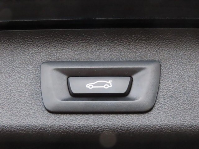 2019 BMW 5 SERIES - Photo 9