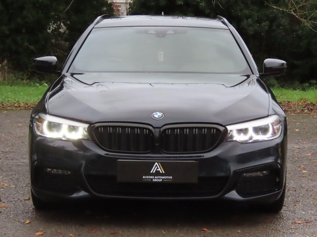 2019 BMW 5 SERIES - Photo 3