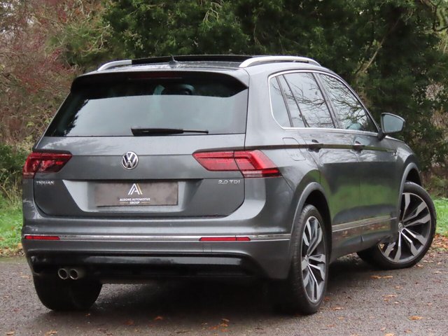 2017 VOLKSWAGEN TIGUAN - Photo 5