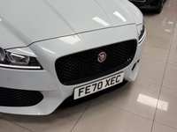 USED 2020 70 JAGUAR XF 2.0d Chequered Flag Sportbrake 5dr Diesel Auto Euro 6 (s/s) (180 ps) FULL & COMPLETE SERVICE HISTORY + PANORAMIC ROOF + FUJI WHITE!