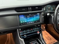 USED 2020 70 JAGUAR XF 2.0d Chequered Flag Sportbrake 5dr Diesel Auto Euro 6 (s/s) (180 ps) FULL & COMPLETE SERVICE HISTORY + PANORAMIC ROOF + FUJI WHITE!