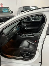 USED 2020 70 JAGUAR XF 2.0d Chequered Flag Sportbrake 5dr Diesel Auto Euro 6 (s/s) (180 ps) FULL & COMPLETE SERVICE HISTORY + PANORAMIC ROOF + FUJI WHITE!