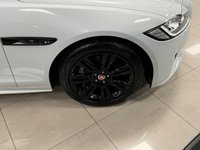 USED 2020 70 JAGUAR XF 2.0d Chequered Flag Sportbrake 5dr Diesel Auto Euro 6 (s/s) (180 ps) FULL & COMPLETE SERVICE HISTORY + PANORAMIC ROOF + FUJI WHITE!