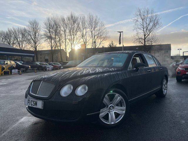 2008 08 BENTLEY CONTINENTAL 6.0 W12 Flying Spur Saloon 4dr Petrol Auto 4WD Euro 4 (560 ps) A TRULY BEAUTIFUL ADDITION TO OUR FORECOURT, FINISHED IN STUNNING METALLIC GREEN PAINT+GREAT SERVICE HISTORY+ULEZ COMPLIANT+AUTOMATIC+CRUISE CONTROL+HEATED SEATS+FULL LEATHER INTERIOR+FULL PANORAMIC GLASS ROOF+SATELLITE NAVIGATION+PARK ASSIST+CLIMATE CONTROL+19 INCH ALLOY WHEELS+1 FULL YEARS MOT PRIOR TO COLLECTION+COST NEW &pound;117500 MAKING THIS USED VEHICLE ABSOLUELY UNREAL VALUE AT OUR LOW PRICE+CALL NOW TO SPEAK WITH ONE OF OUR EXPERIENCED SALES ADVISORS AND TO ARRANGE A VIEWING!!!!!!!!!!!!!!!!