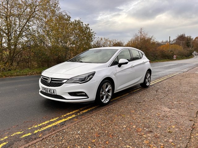2016 ASTRA 1.6 CDTI BLUEINJECTION SRI NAV HATCHBACK 5DR DIESEL MANUAL EURO 6 S... photo