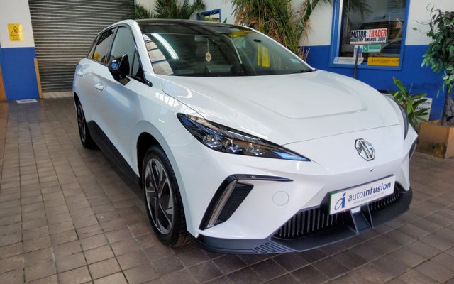 2023 73 MG MG4 64kWh Trophy Long Range Hatchback 5dr Electric Auto (203 ps)