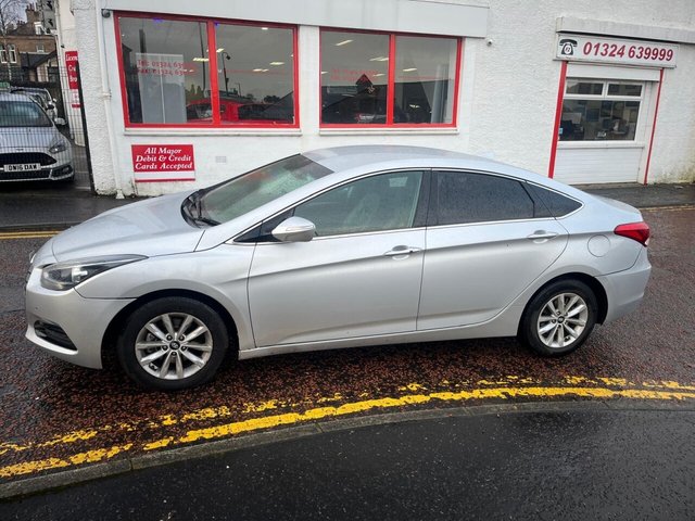 2015 HYUNDAI I40 1.7 CRDI BLUE DRIVE SE NAV BUSINESS SALOON 4DR DIESEL MANUAL EURO... photo