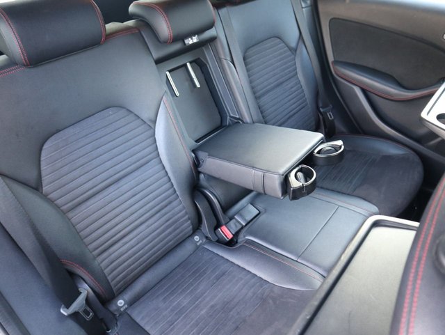 2015 Mercedes-Benz B-Class 1.5L Amg Line 5dr - Photo 6